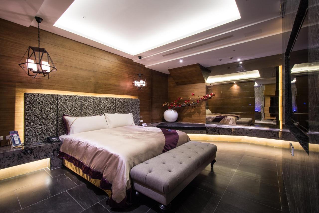 ยูเฮอร์โฮเทล Hotel ไถจง ภายนอก รูปภาพ
