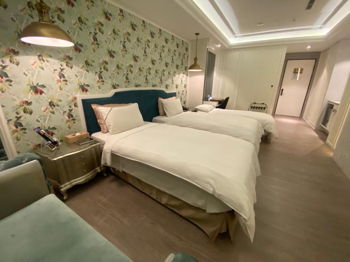 ยูเฮอร์โฮเทล Hotel ไถจง ภายนอก รูปภาพ