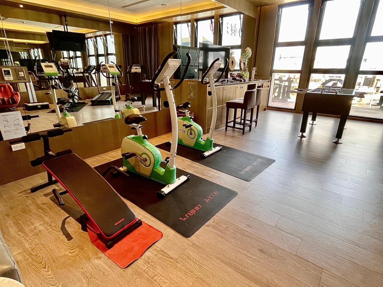 ยูเฮอร์โฮเทล Hotel ไถจง ภายนอก รูปภาพ