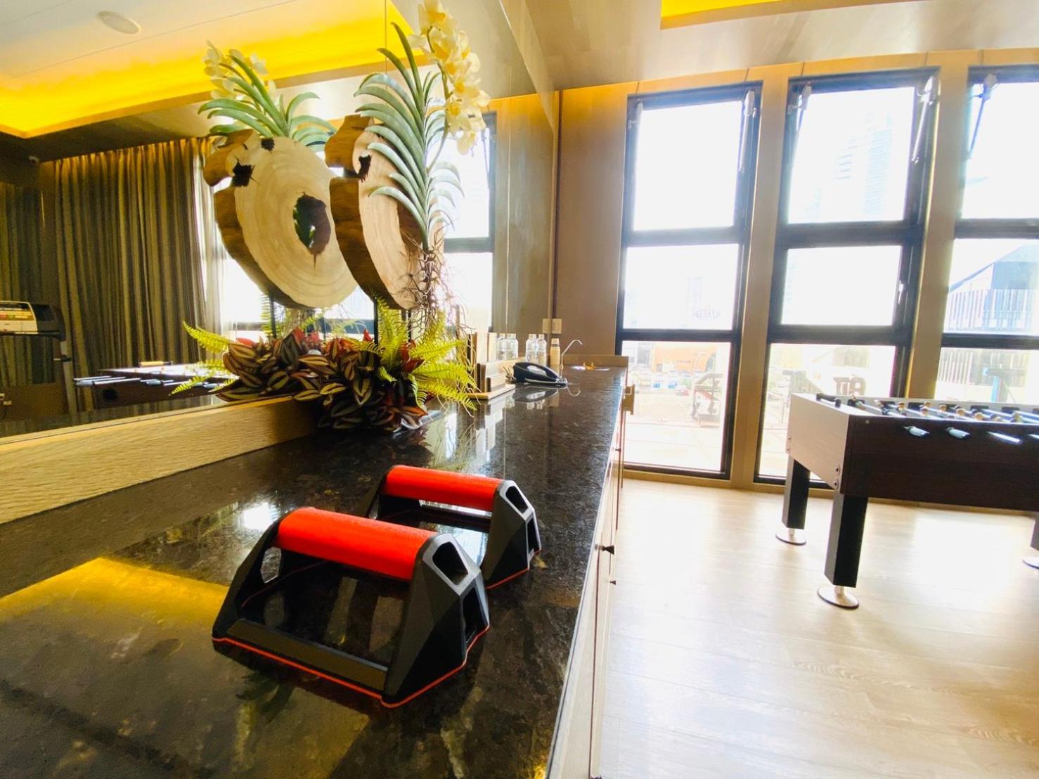 ยูเฮอร์โฮเทล Hotel ไถจง ภายนอก รูปภาพ