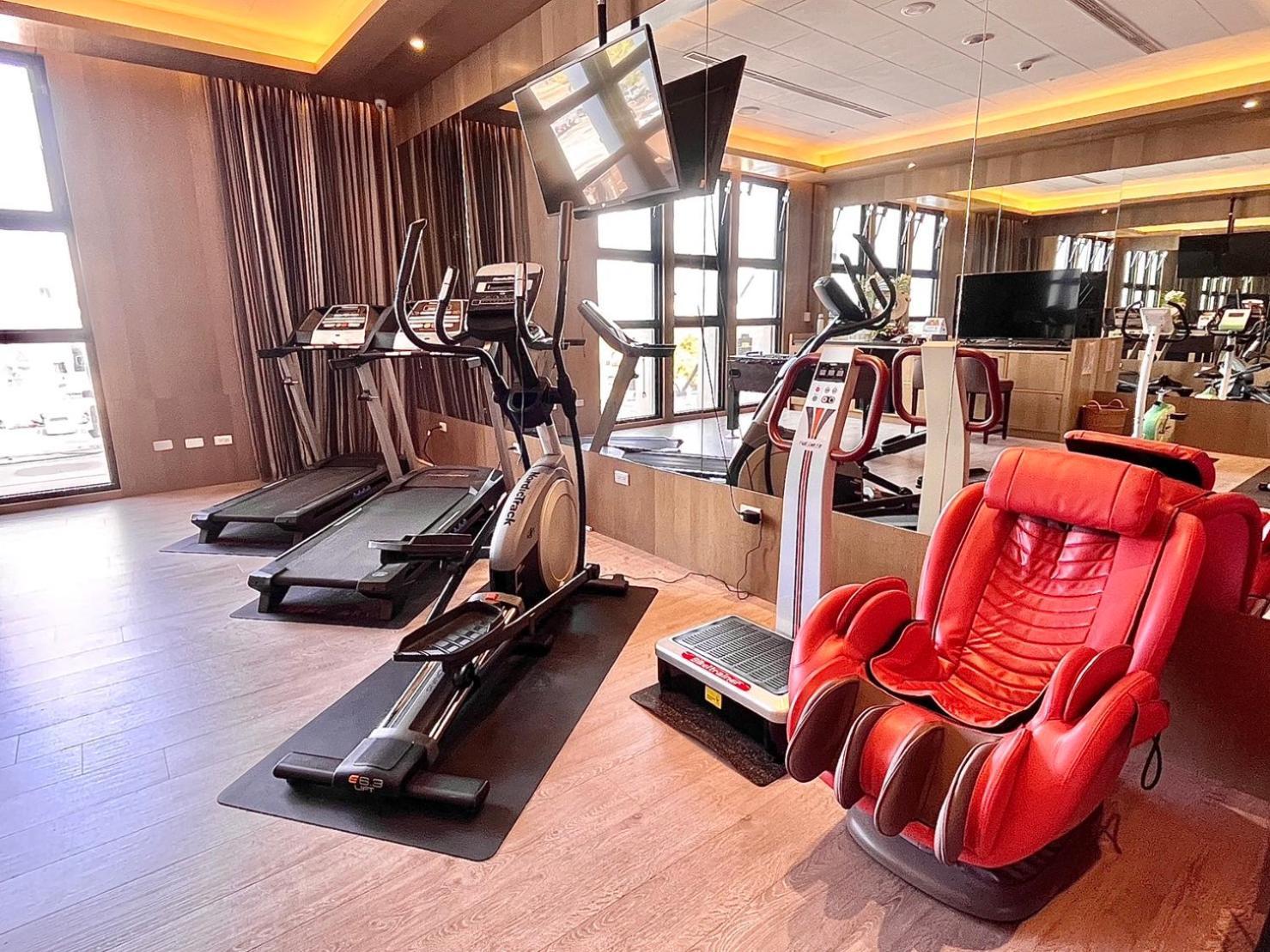 ยูเฮอร์โฮเทล Hotel ไถจง ภายนอก รูปภาพ