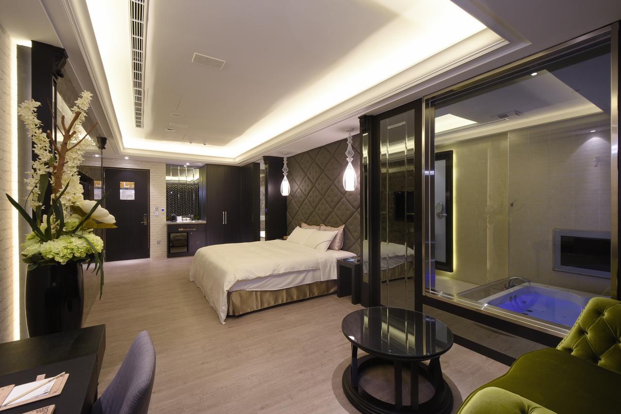 ยูเฮอร์โฮเทล Hotel ไถจง ภายนอก รูปภาพ