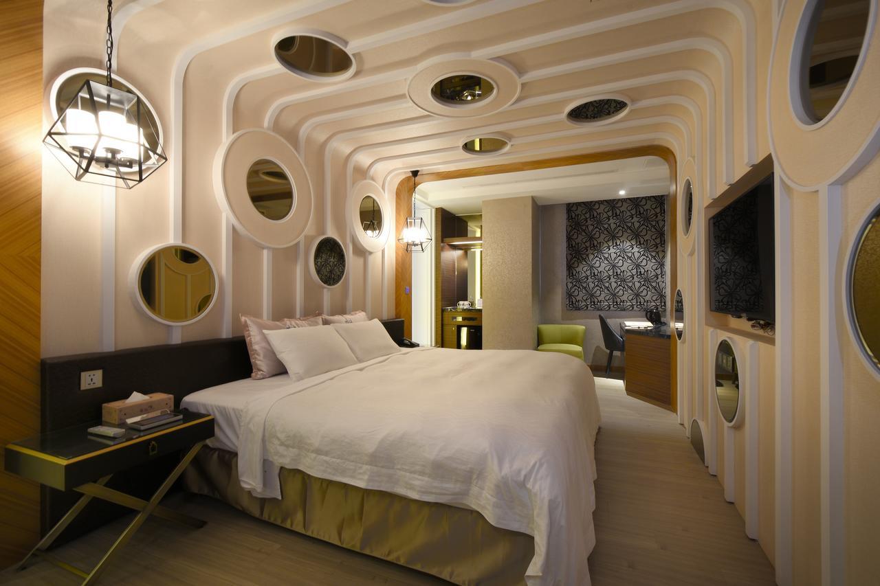 ยูเฮอร์โฮเทล Hotel ไถจง ภายนอก รูปภาพ