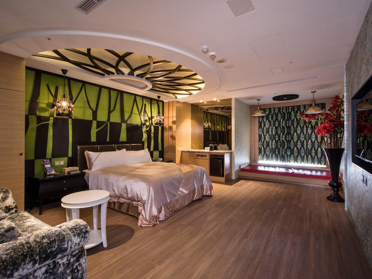 ยูเฮอร์โฮเทล Hotel ไถจง ภายนอก รูปภาพ