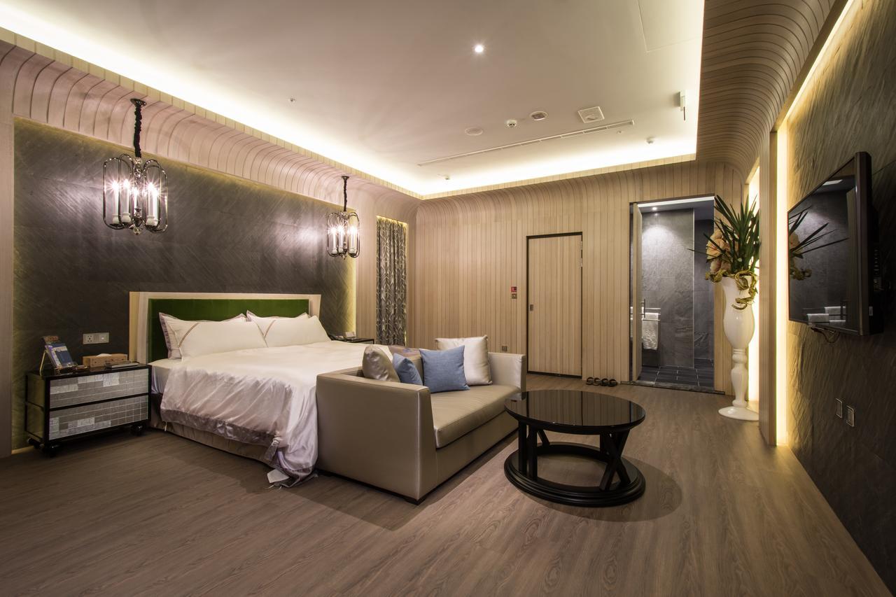 ยูเฮอร์โฮเทล Hotel ไถจง ภายนอก รูปภาพ