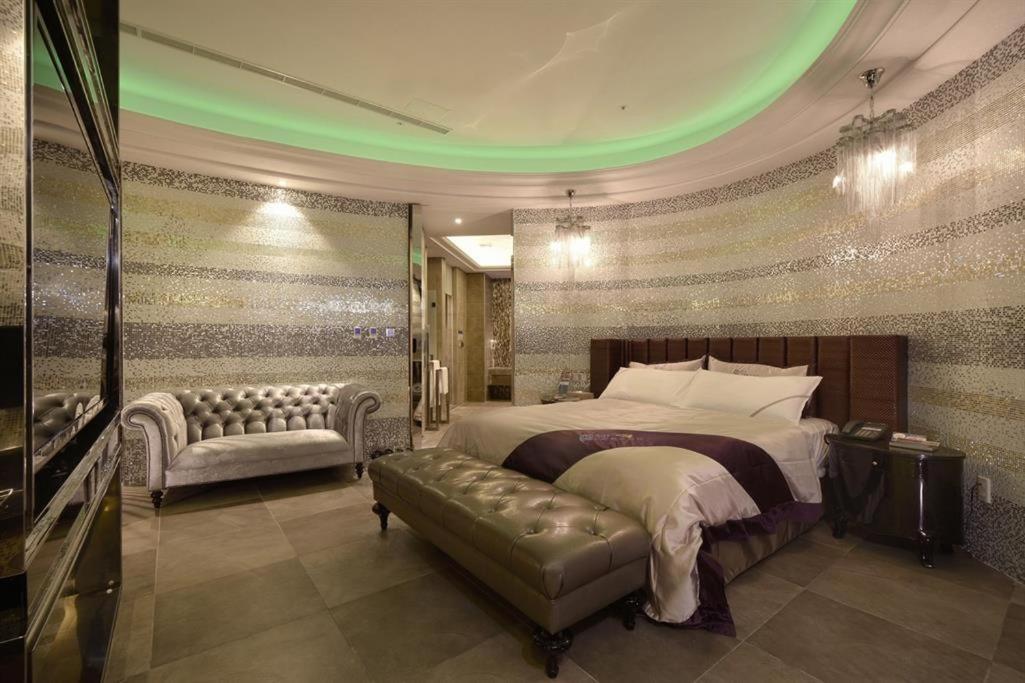 ยูเฮอร์โฮเทล Hotel ไถจง ภายนอก รูปภาพ